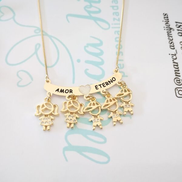 Gargantilha Personalizada Canquinha Amor Eterno 3 bonecos (as) Banho ouro - Image 2