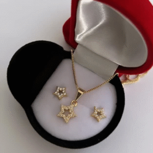 Conjunto Infantil Estrelas Cravejado Zircônias Banho Ouro