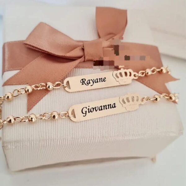 Pulseira Infantil Personalizada em Bolinhas Coroa Banho de Ouro