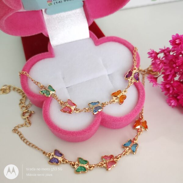 Pulseira Infantil Borboletas coloridas banho ouro