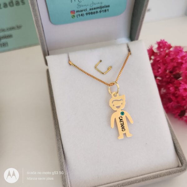 Gargantilha Personalizada Pingente Menino Ou Menina Gravação Do Nome Banho de Ouro