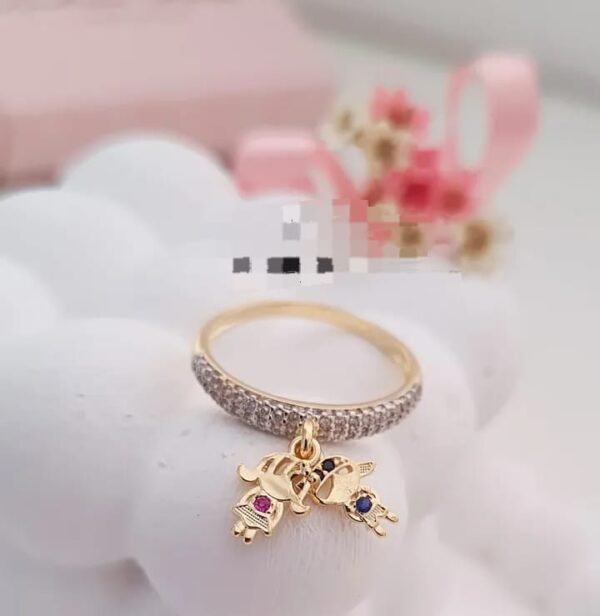 Anel Personalizado Cravejado zircônias 3 bonecos Banho ouro 18k - Image 2