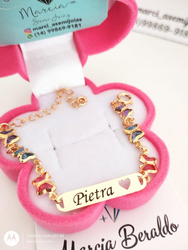 Conjunto Recém nascido personalizado Pulseira borboletas coloridas e Brinco Bolinha Banho ouro 18k - Imagem 4