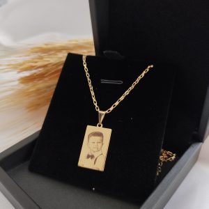 Corrente Masculina+ Pingente Medalha quadrado Foto Laser Banho ouro 18k